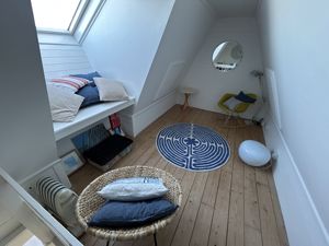 Photo 17- click for photo gallery